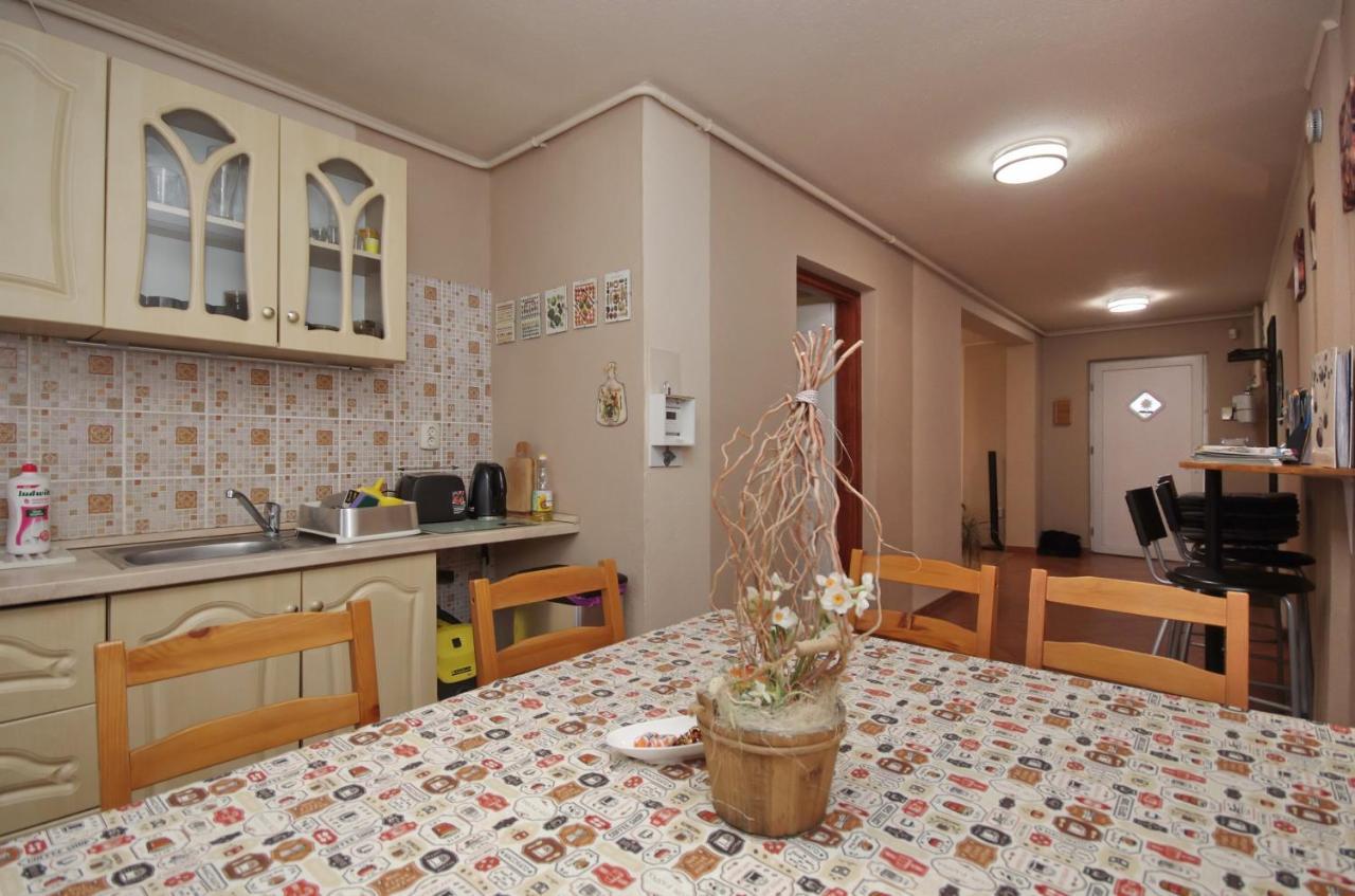 Bodza Apartman Gyula Eksteriør billede