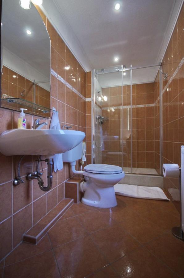 Bodza Apartman Gyula Eksteriør billede