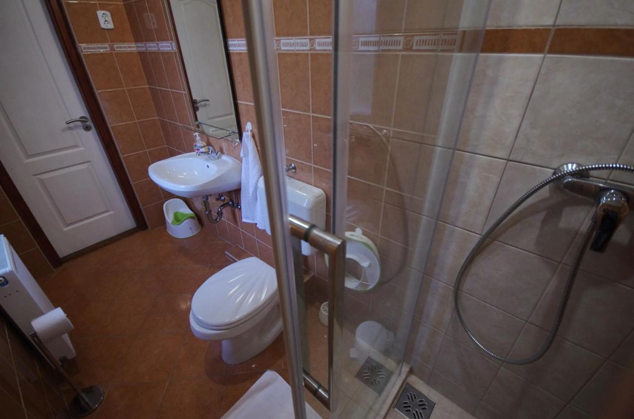 Bodza Apartman Gyula Eksteriør billede